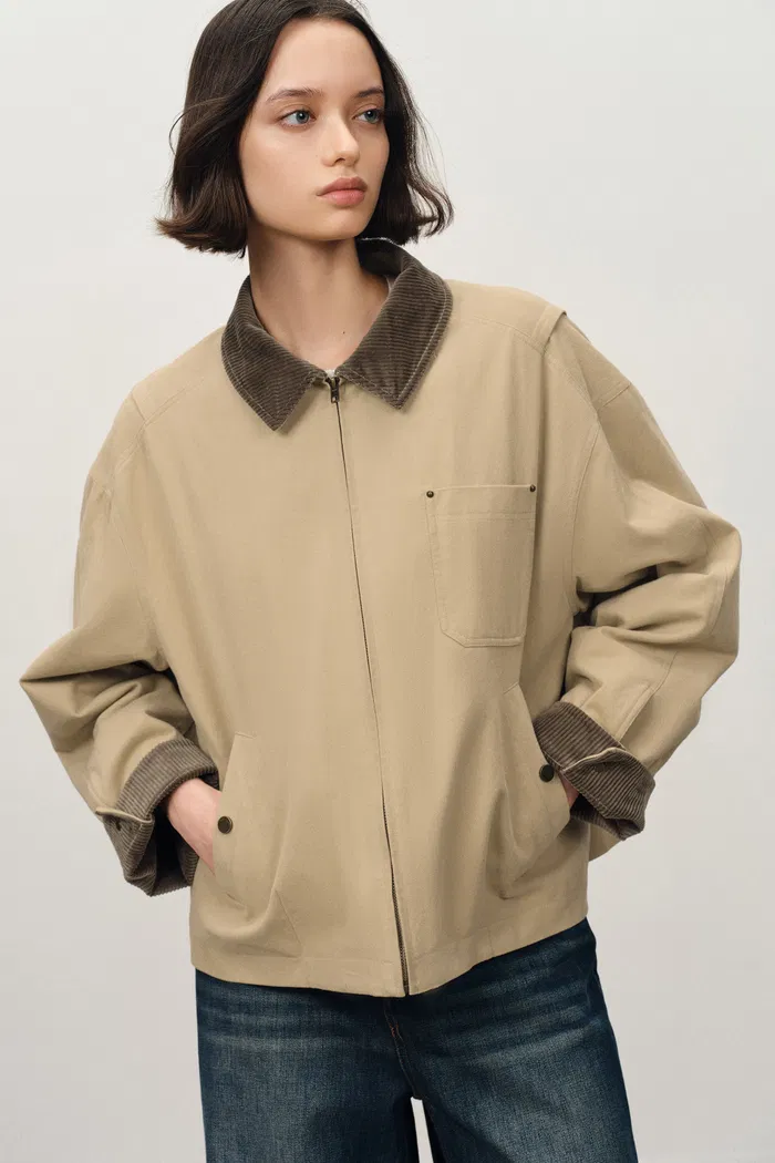 10014-june-contrast-corduroy-collar-quilted-short-jacket-in-cotton-twill-1.webp