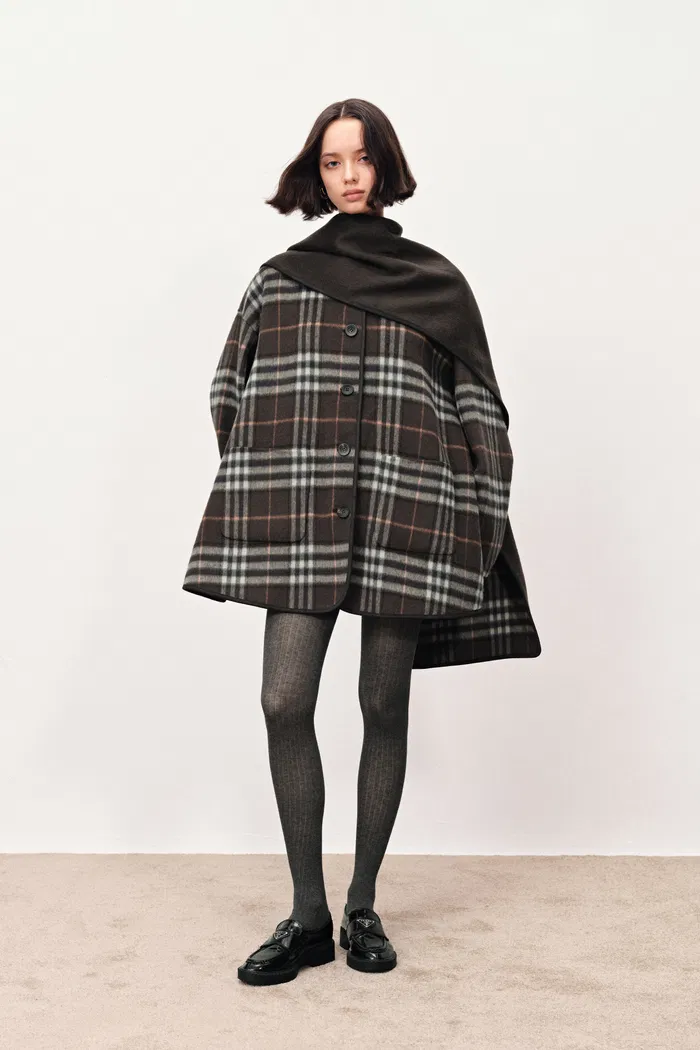 10028-cecilia-reversible-tartan-check-double-face-short-coat-in-wool-cashmere-blend-1.webp
