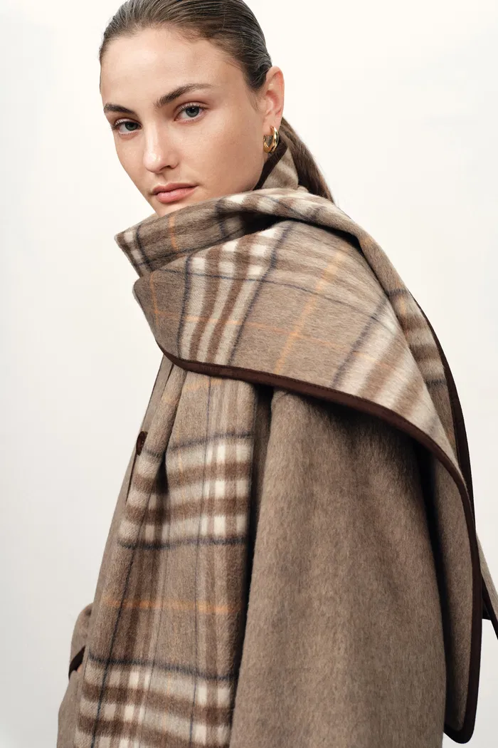 10075-cecilia-reversible-double-face-short-coat-in-wool-cashmere-blend-1.webp