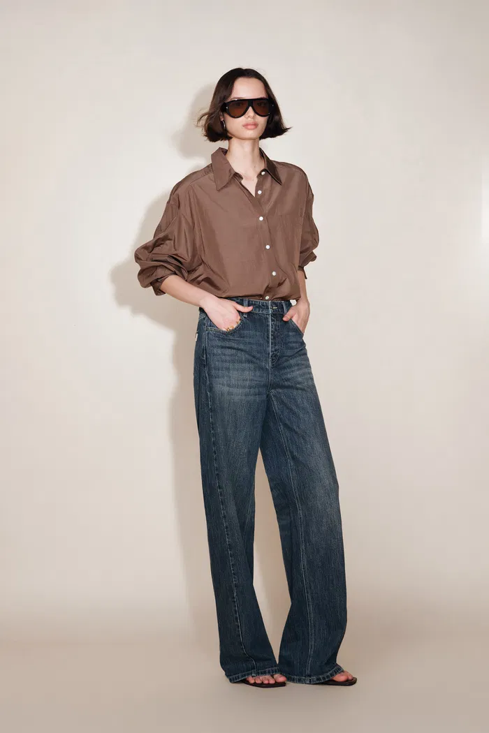 10089-jennifer-forward-seams-barrel-leg-jeans-in-cotton-denim-1.webp