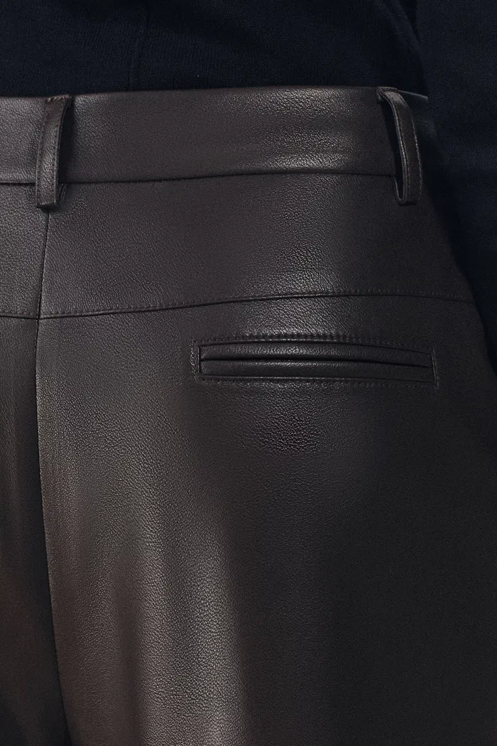 10153-coco-cropped-straight-pants-in-faux-leather-1.webp