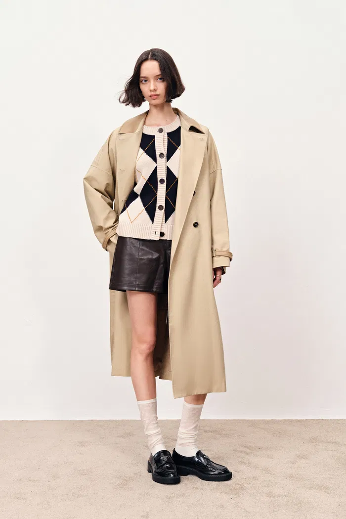 10201-hart-argyle-cardigan-in-merino-wool-knit-1.webp