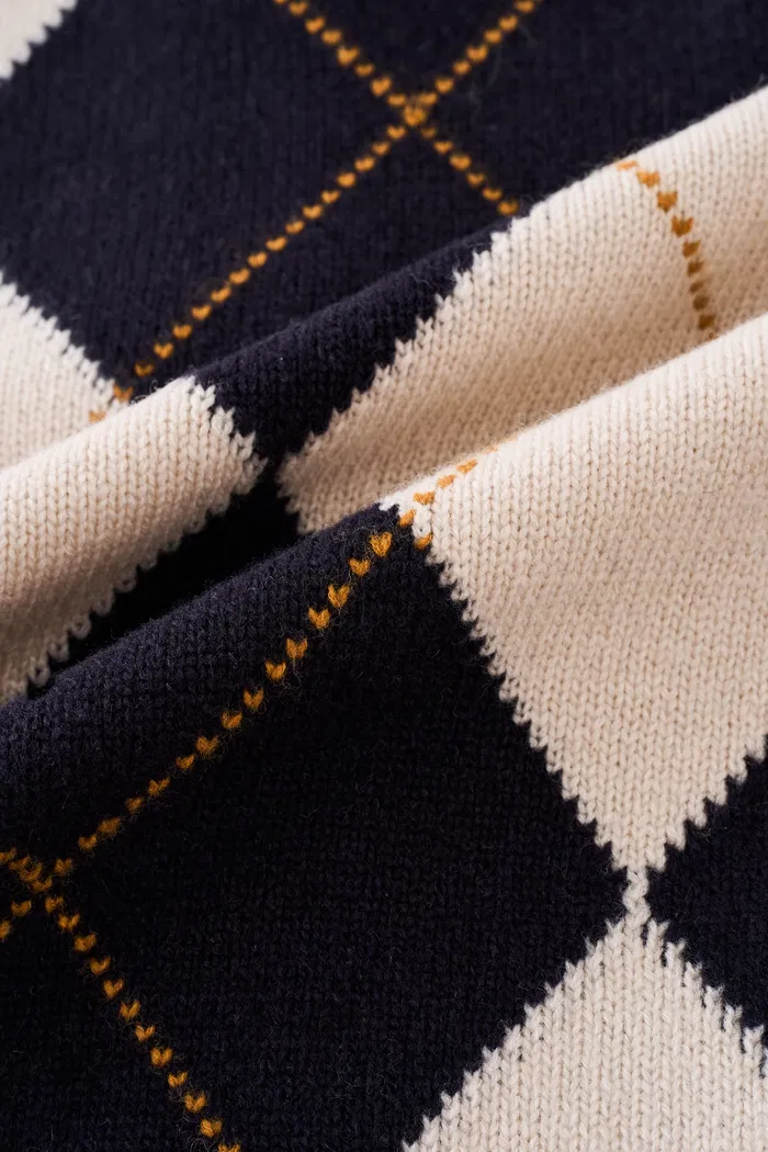10201-hart-argyle-cardigan-in-merino-wool-knit-1.webp