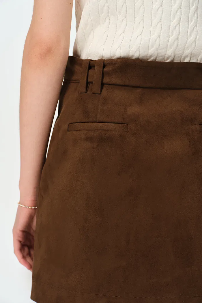 10253-clara-midi-skirt-in-premium-faux-suede-1.webp