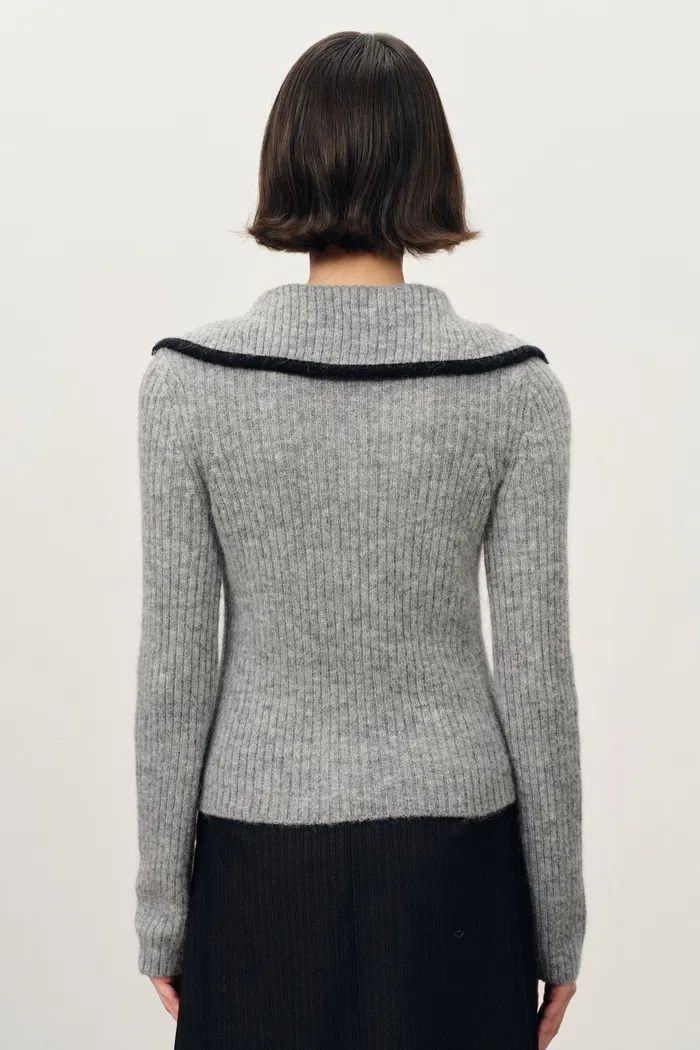 10321-julie-large-lapel-contrast-collar-fitted-sweater-in-wool-alpaca-blend-1.webp