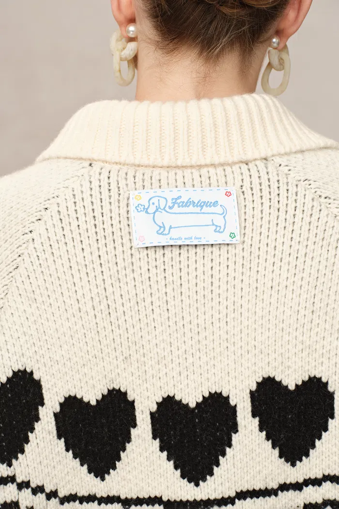 10435-perla-dachshunds-jacquard-cardigan-in-chucky-merino-wool-knit-1.webp