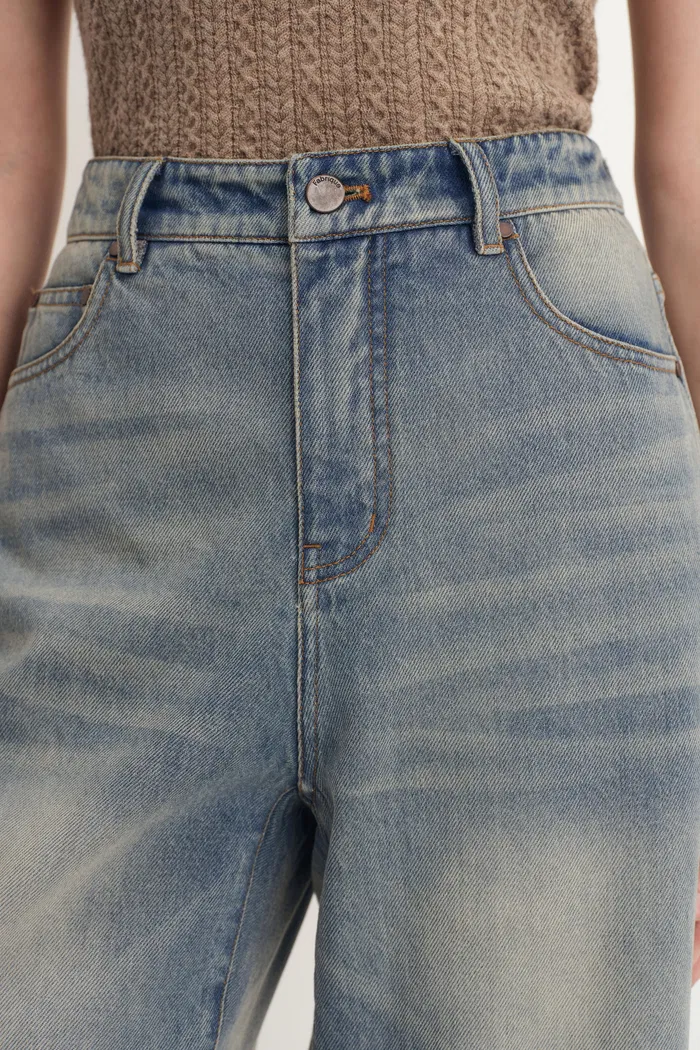 10465-harper-two-tone-wide-leg-jeans-in-cotton-denim-1.webp