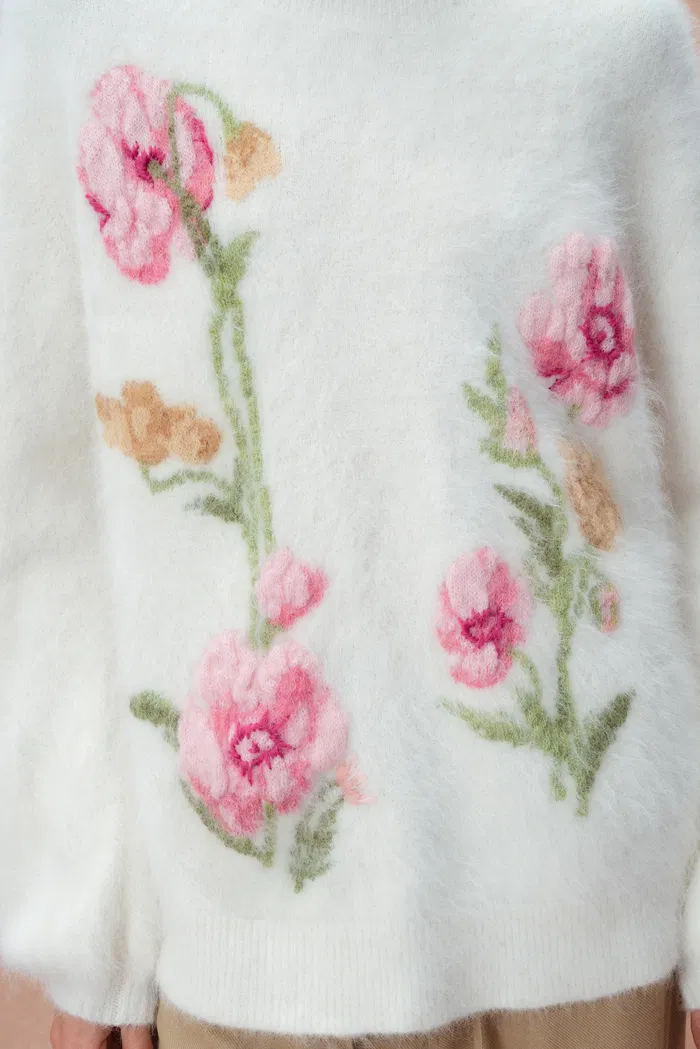 1056-rhoeadine-3d-jacquard-embroidered-sweater-in-alpaca-wool-1.webp