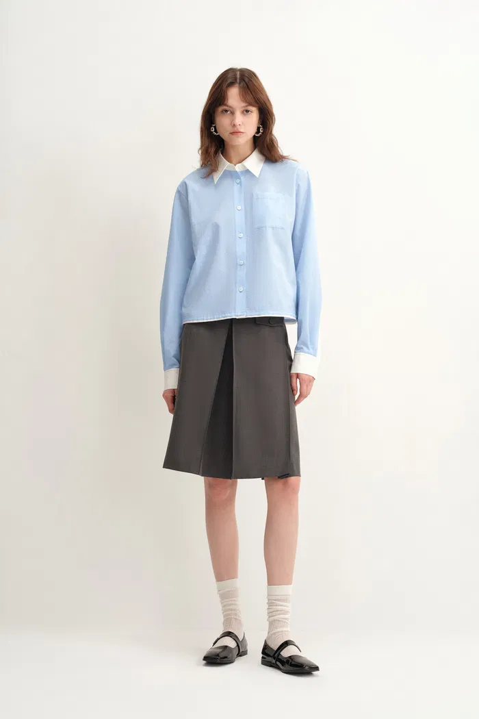 10573-xena-white-and-blue-contrast-shirt-in-cotton-micro-crepe-1.webp