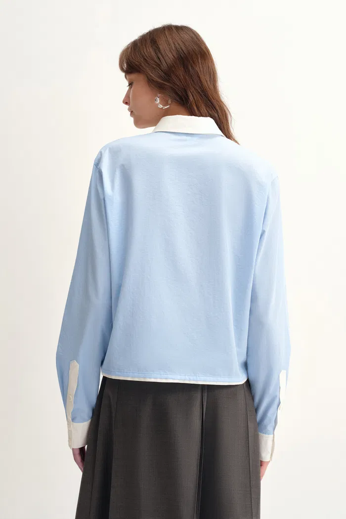 10573-xena-white-and-blue-contrast-shirt-in-cotton-micro-crepe-1.webp