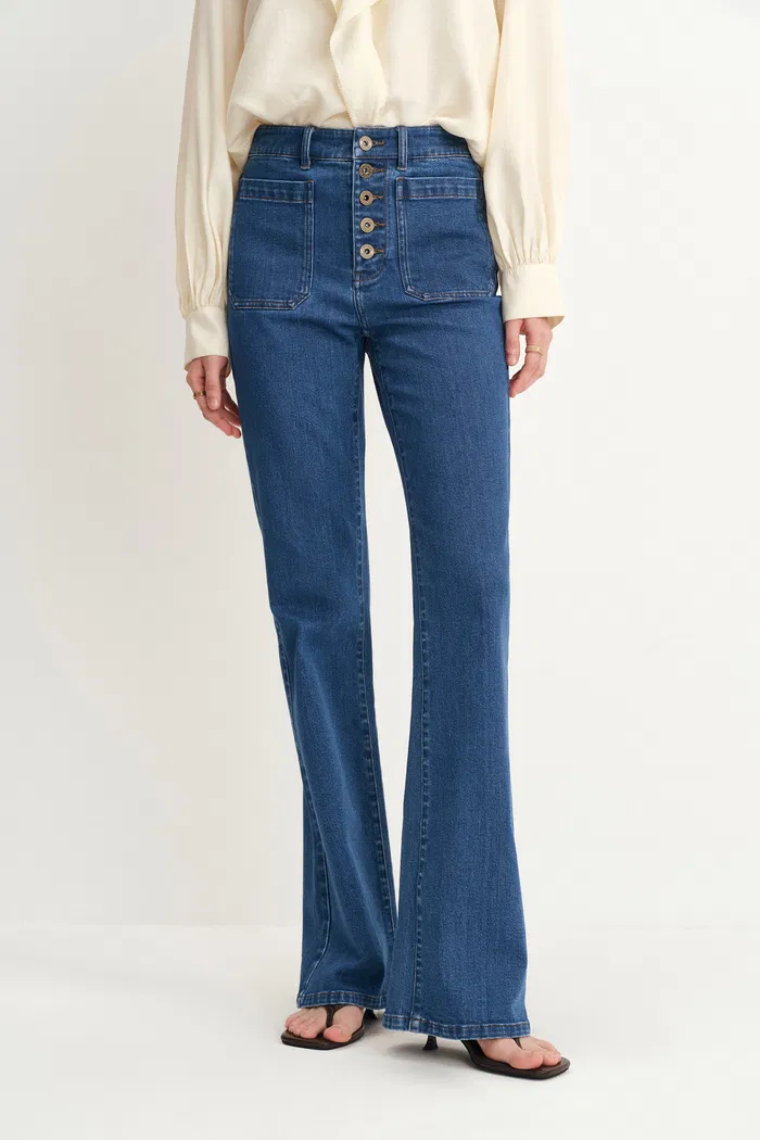 Sarah Five Button Bootcut Jeans in Stretch Denim