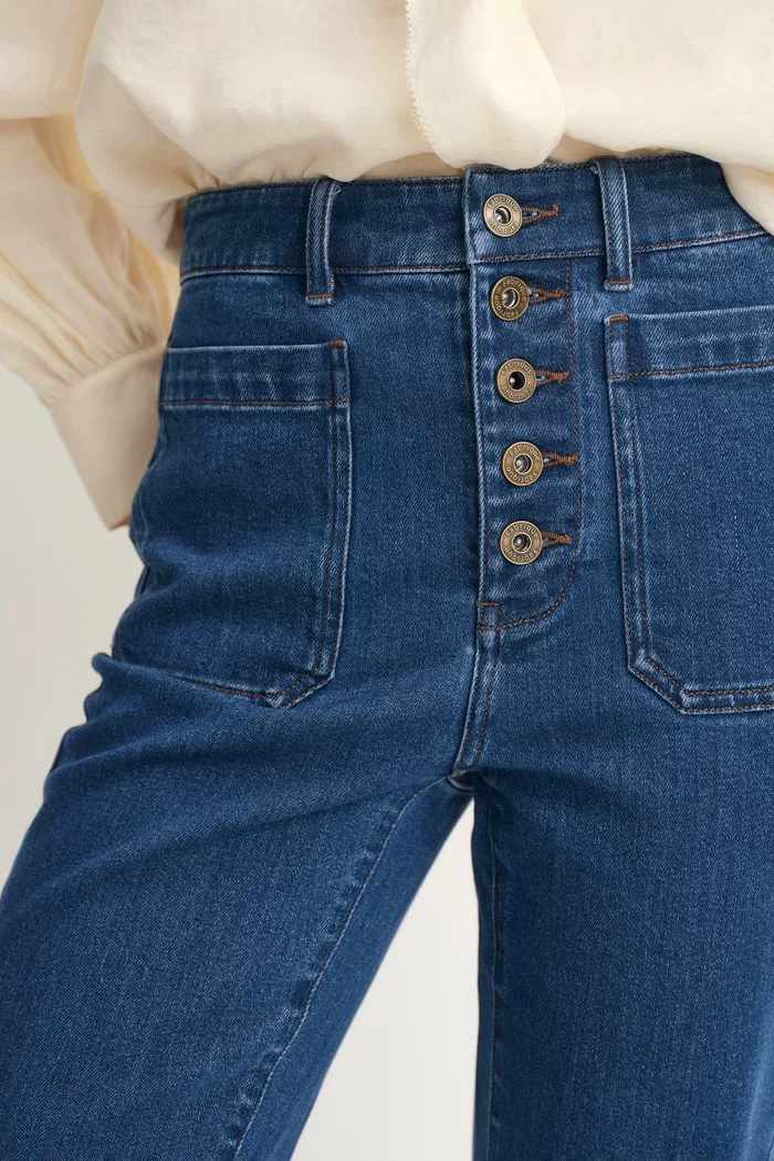 10601-sarah-five-button-bootcut-jeans-in-stretch-denim-1.webp