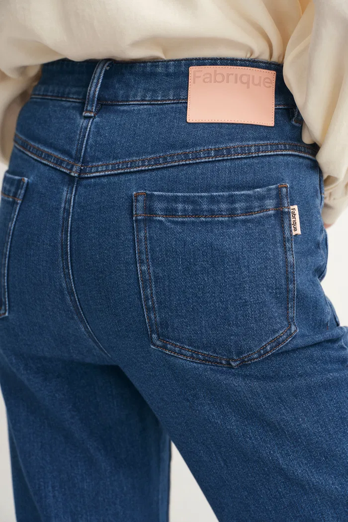 10601-sarah-five-button-bootcut-jeans-in-stretch-denim-1.webp