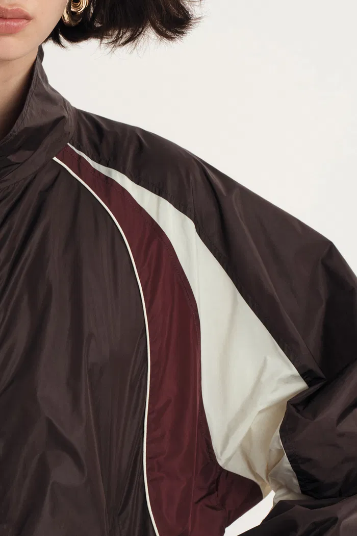 10609-kari-lightweight-windbreaker-jacket-and-shorts-matching-set-in-ultra-light-nylon-1.webp