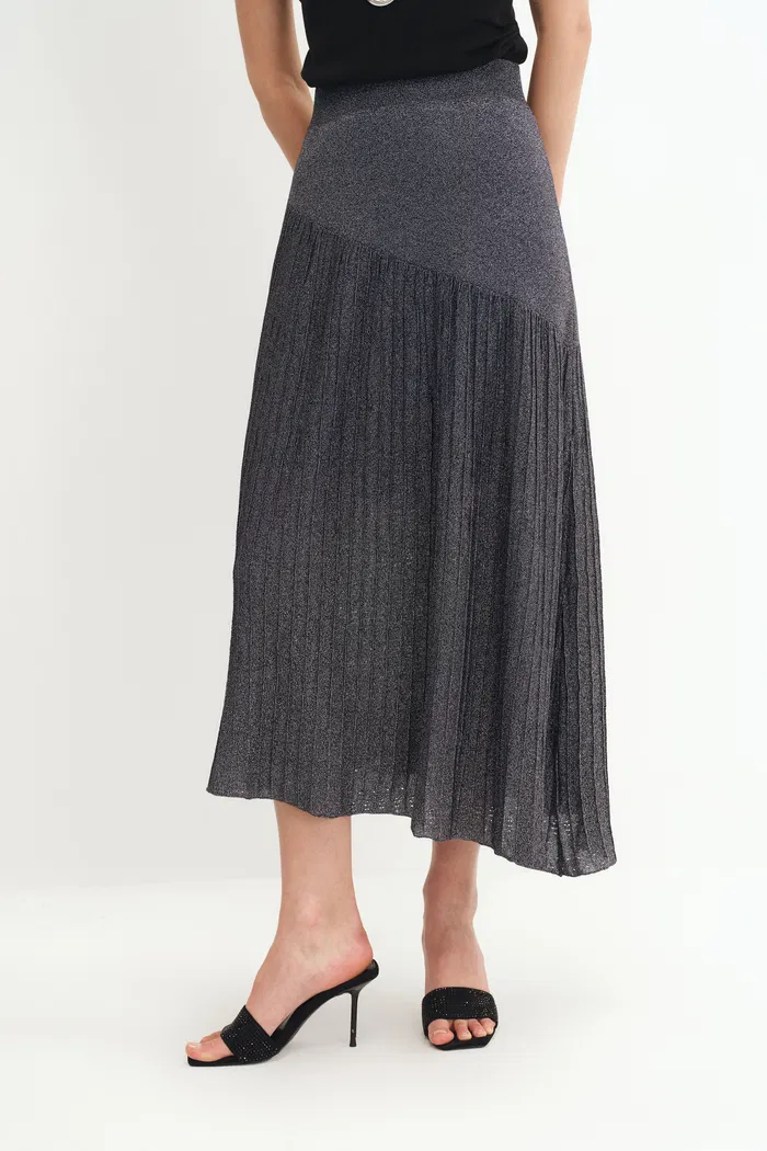 10677-hadley-slanted-hem-skirt-in-metallic-yarn-1.webp
