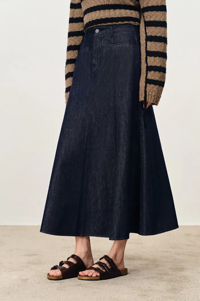 Quilla Pocket Midi Skirt in Cotton Denim