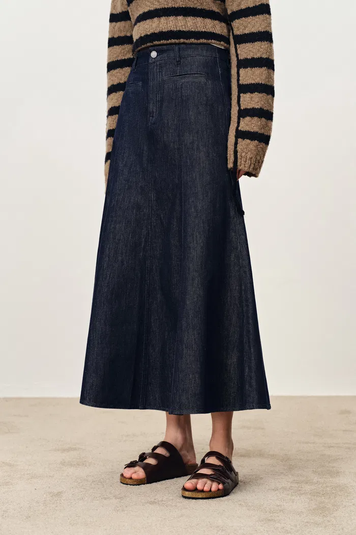 1078-quilla-pocket-midi-skirt-in-cotton-denim-1.webp