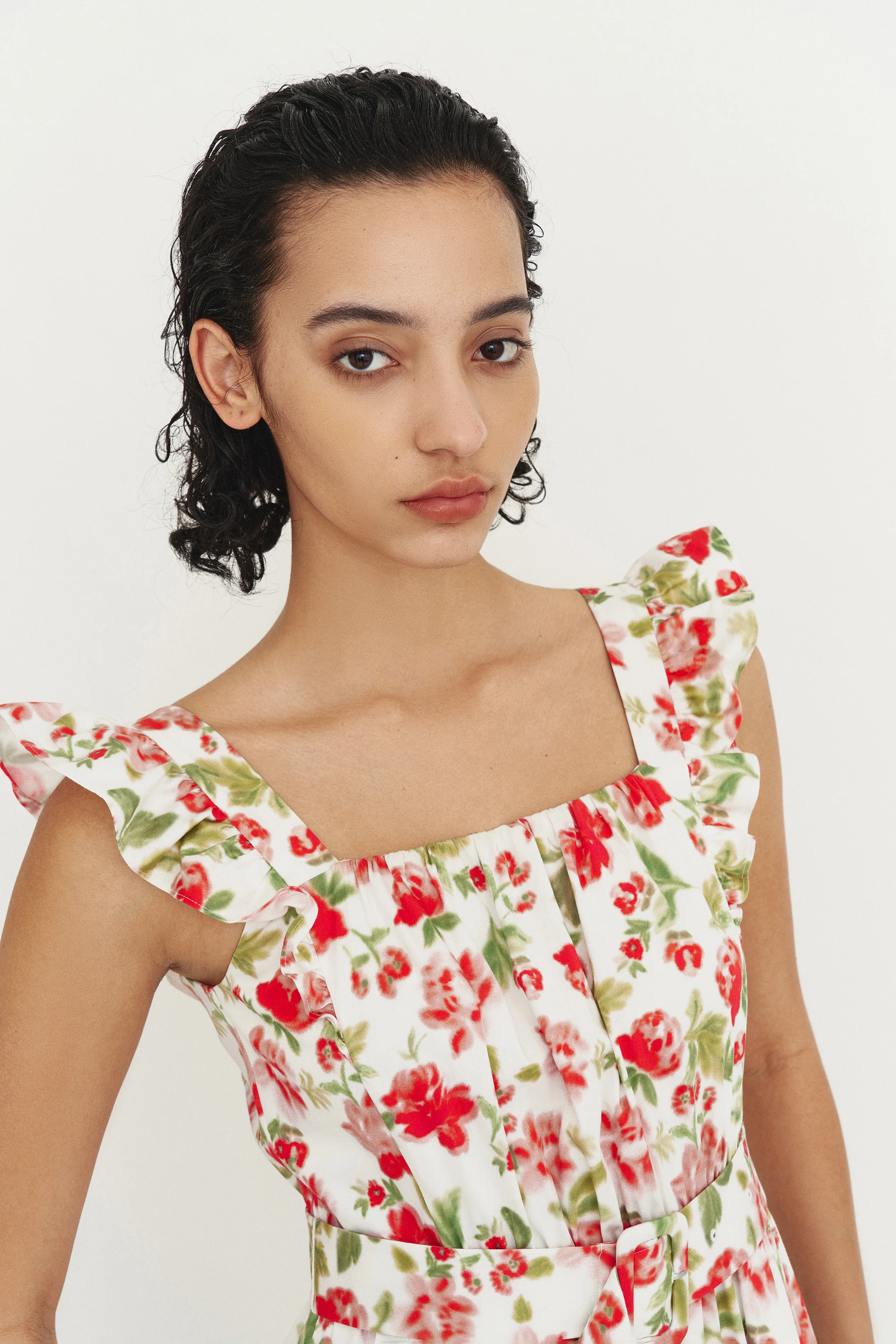 10834-holly-ruffle-strap-flora-dress-in-cotton-1.webp