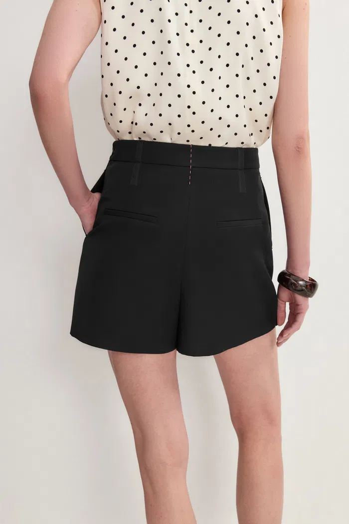 10856-emily-wren-pleated-mid-rise-skort-in-fine-twill-1.webp