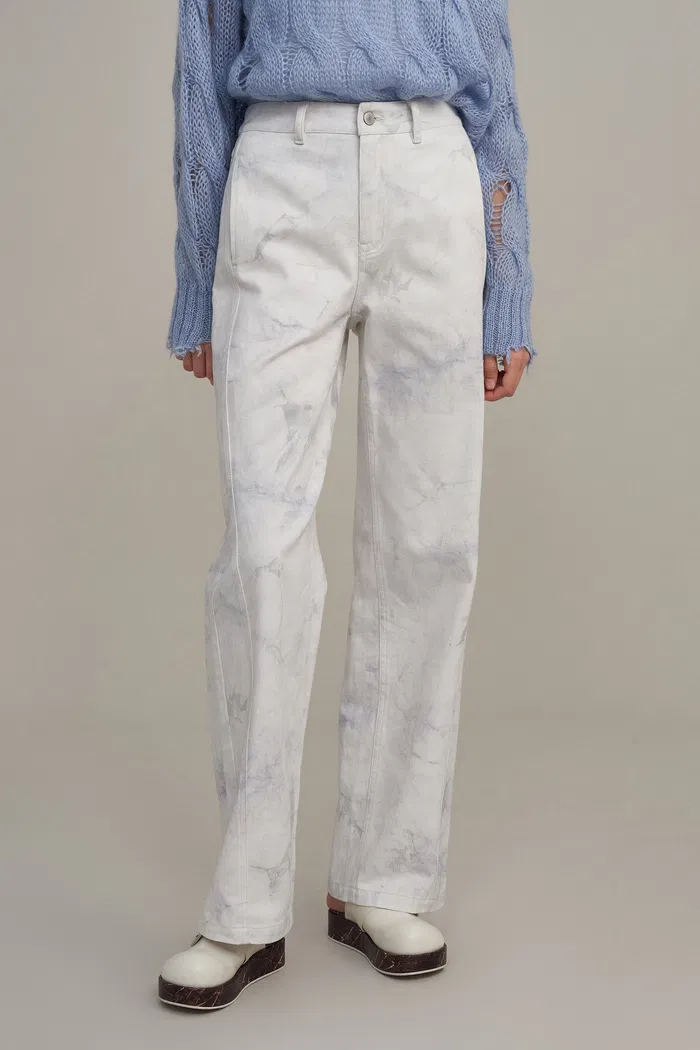 10890-amy-loose-straight-leg-jeans-in-cotton-denim-1.webp
