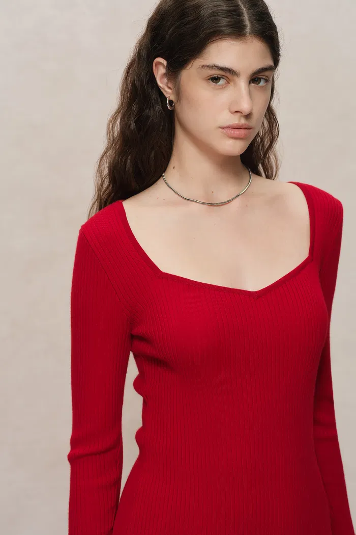 10920-basic-wool-knit-fitted-sweater-1.webp