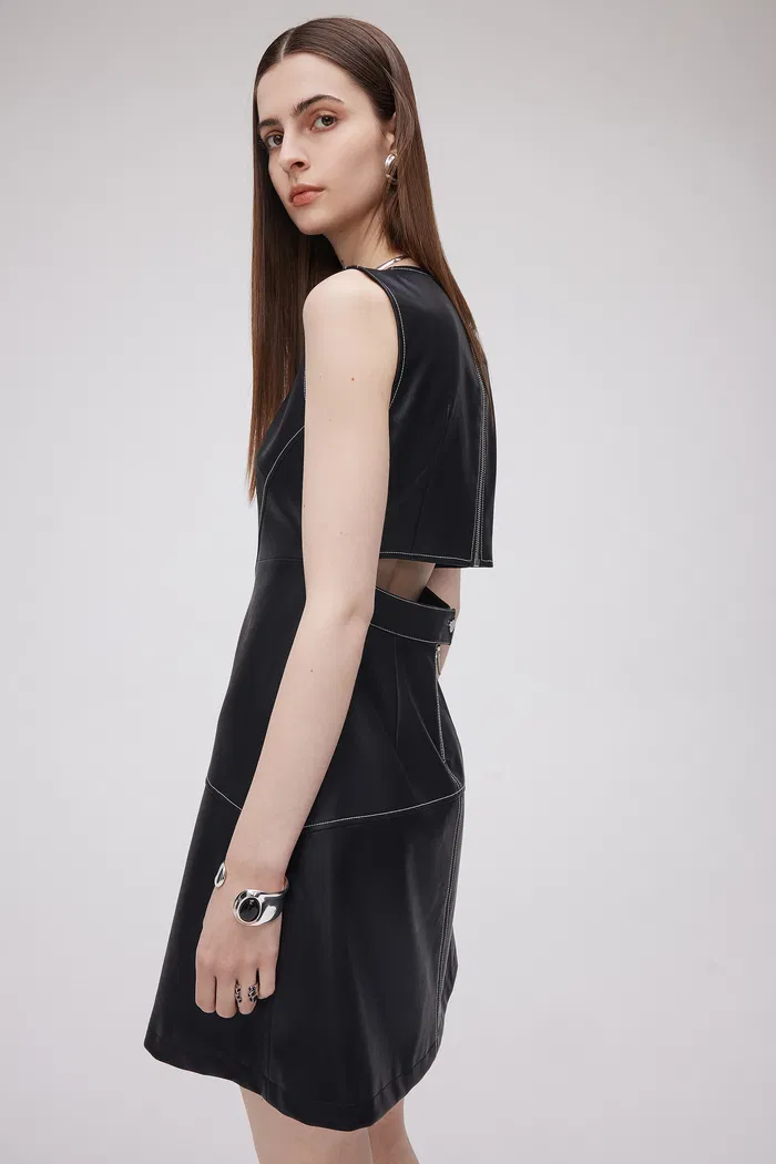 10980-amaya-dress-in-vegan-leather-1.webp