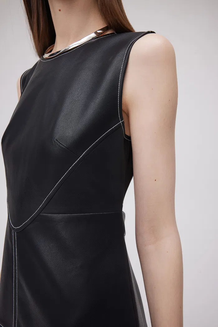 10980-amaya-dress-in-vegan-leather-1.webp