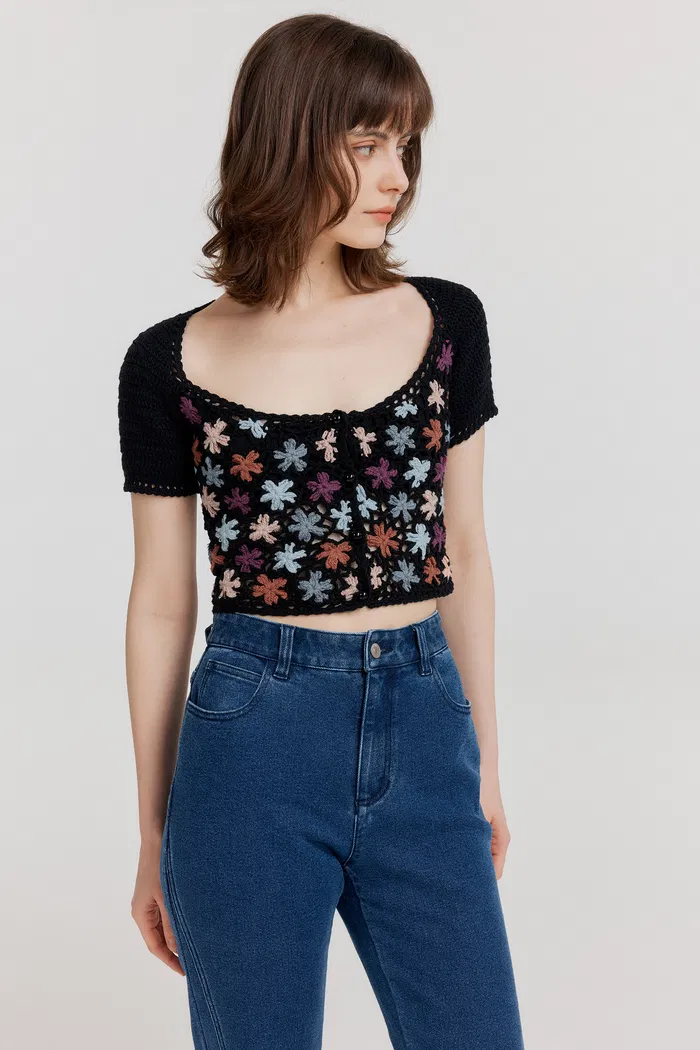 11107-daisy-handcrafted-flora-crochet-top-in-cotton-knit-1.webp