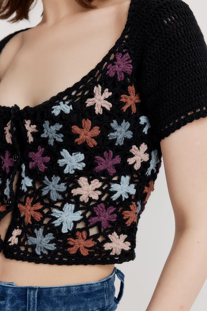 11107-daisy-handcrafted-flora-crochet-top-in-cotton-knit-1.webp