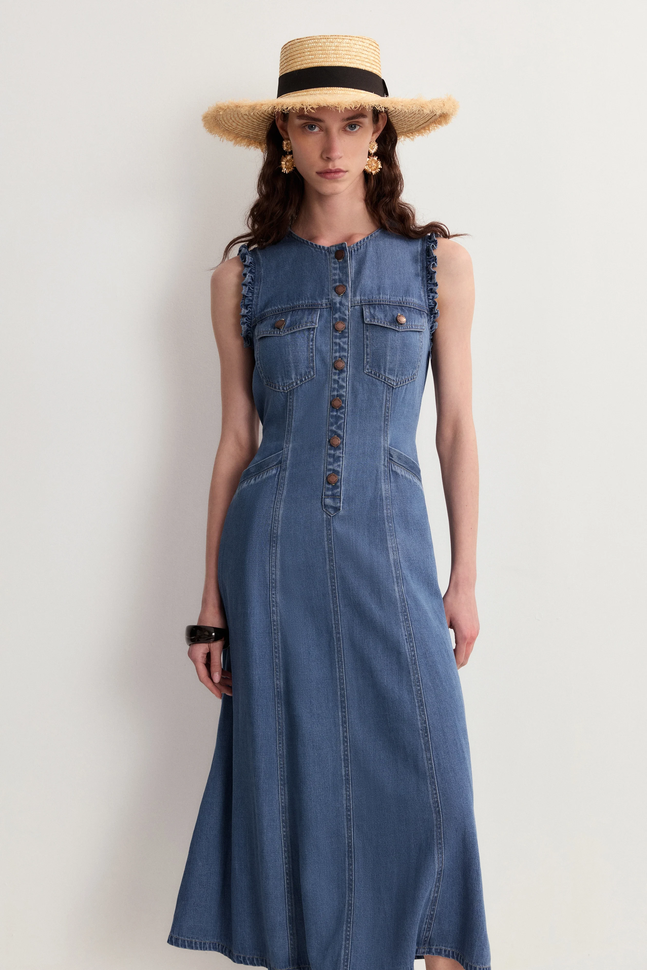 113-amelia-scallop-buttoned-cinched-midi-dress-in-cotton-linen-denim-1.webp