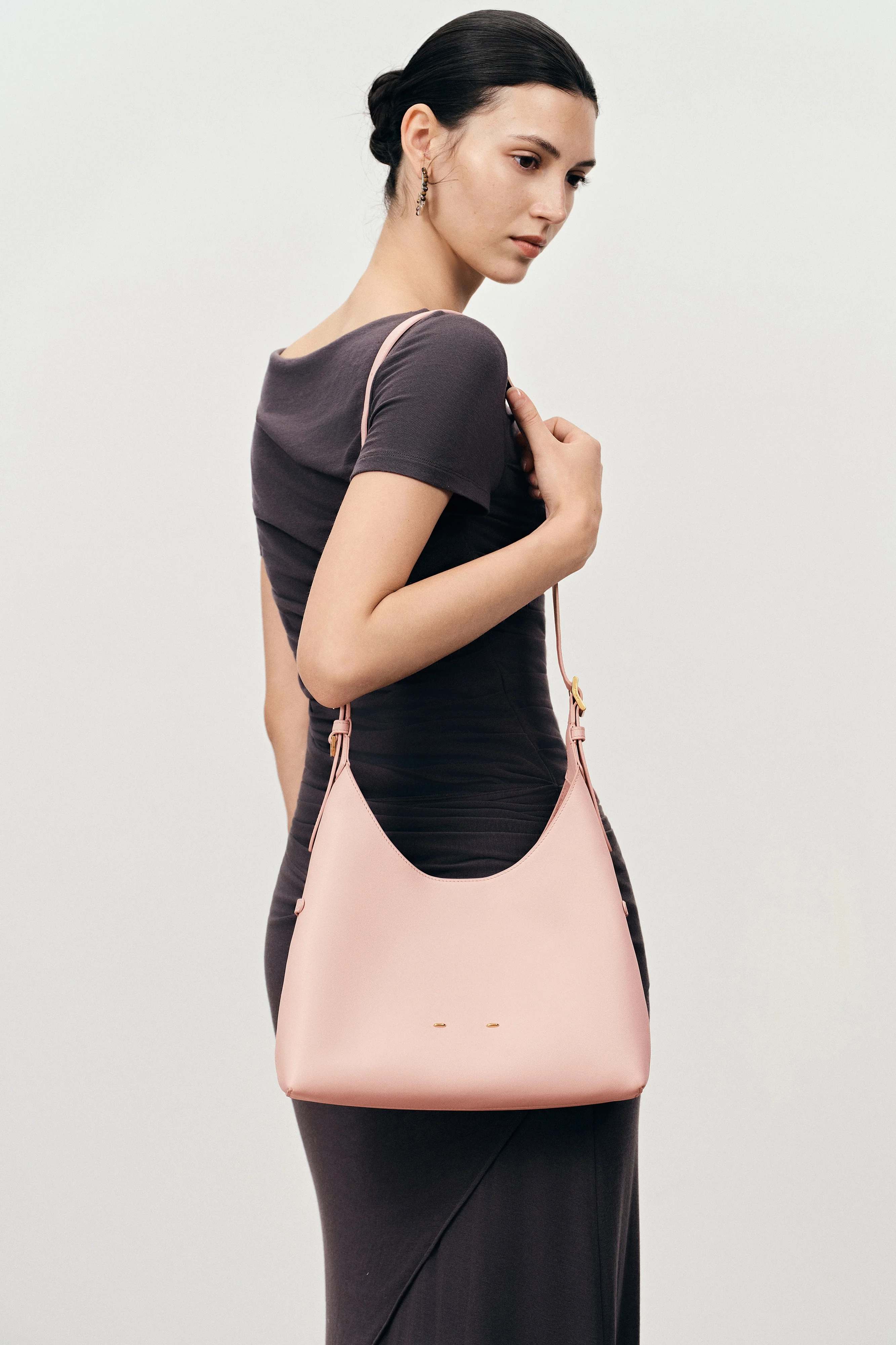 12725-duomo-small-hobo-bag-in-nappa-leather-1.webp