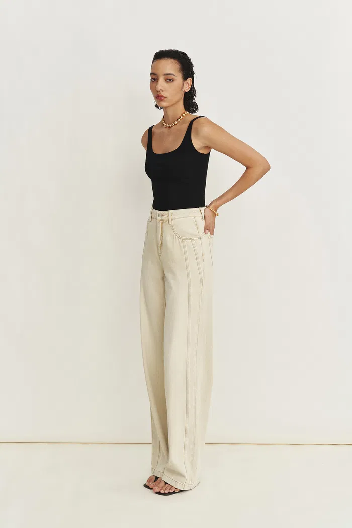 1289-liz-square-neck-body-con-sleeveless-tank-top-in-high-stretch-ribbed-knit-1.webp