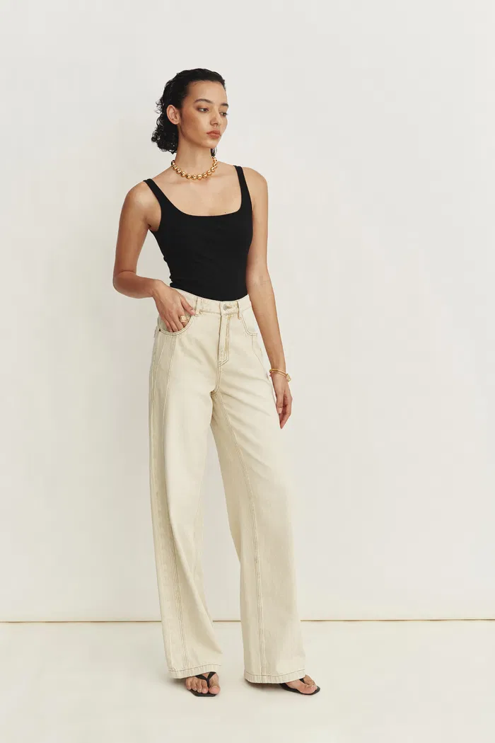 1289-liz-square-neck-body-con-sleeveless-tank-top-in-high-stretch-ribbed-knit-1.webp