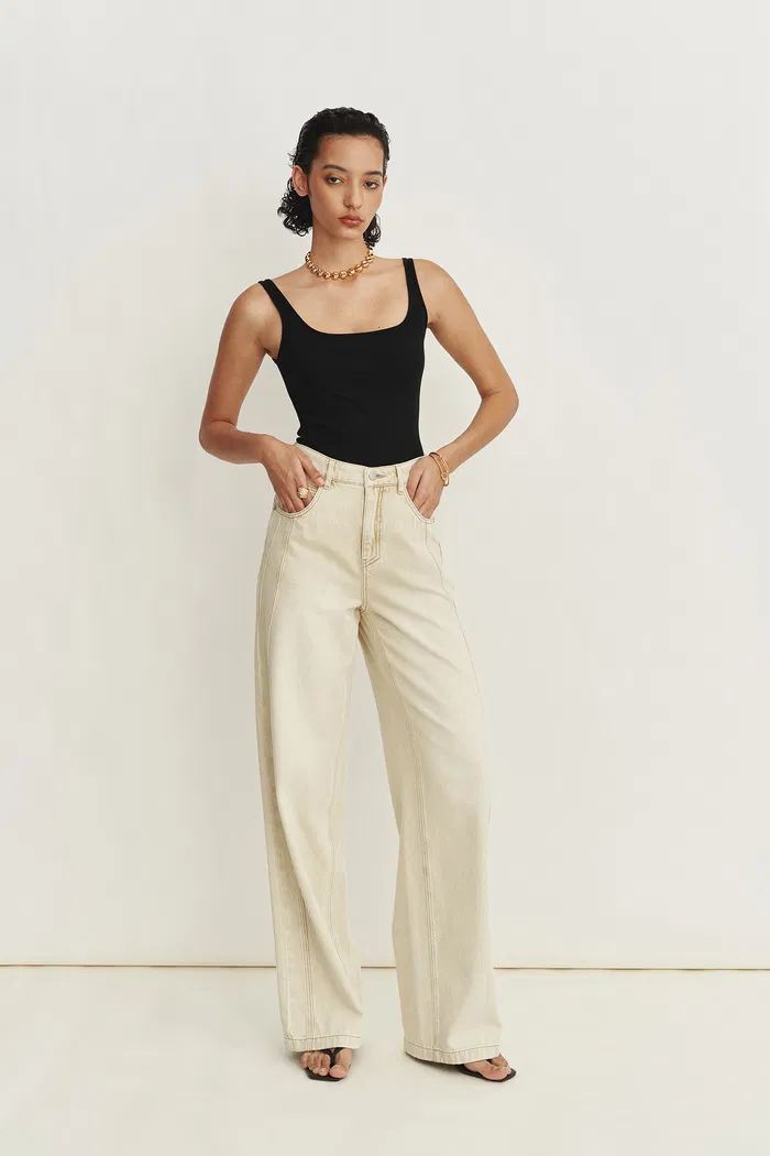 1289-liz-square-neck-body-con-sleeveless-tank-top-in-high-stretch-ribbed-knit-1.webp