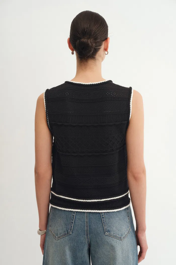 1361-silvy-tweed-sleeveless-top-in-textured-cotton-1.webp