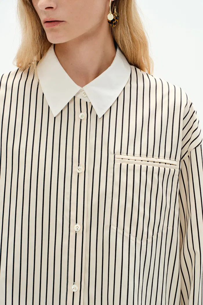 1375-nao-casual-striped-shirt-in-cotton-poplin-1.webp