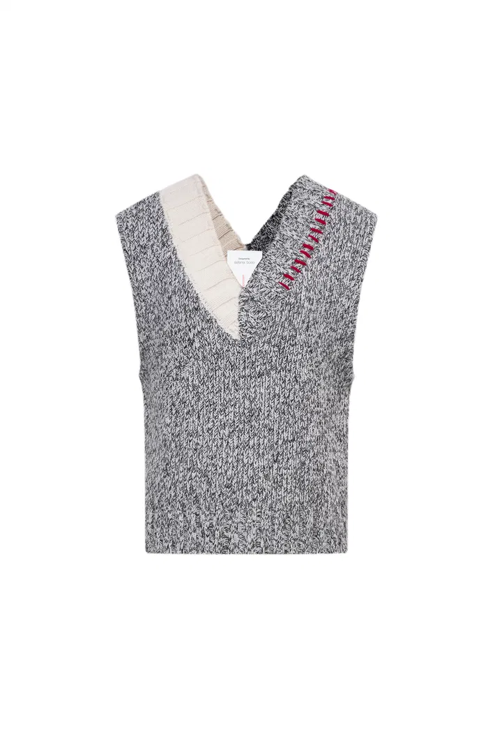 1435-coco-reversible-knit-vest-in-chunky-wool-1.webp