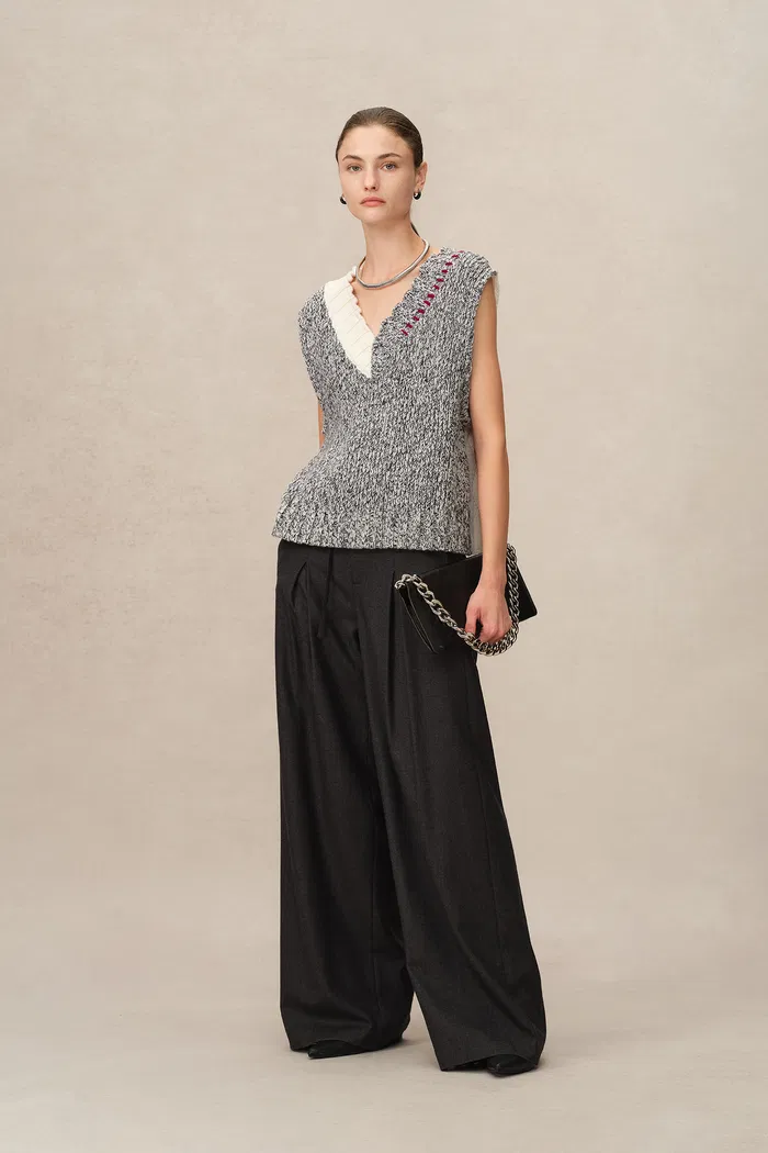 1435-coco-reversible-knit-vest-in-chunky-wool-1.webp