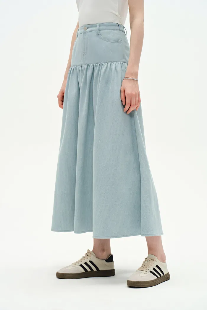 145-rose-pleated-denim-skirt-in-summer-denim-1.webp