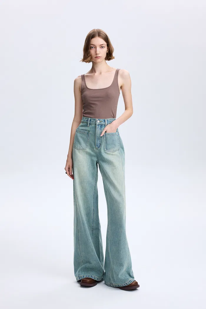 1473-cheer-patch-pocket-wide-leg-jeans-in-washed-cotton-denim-1.webp