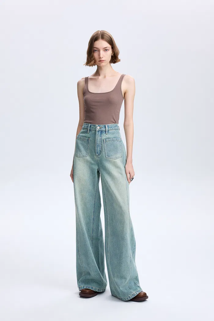 1473-cheer-patch-pocket-wide-leg-jeans-in-washed-cotton-denim-1.webp
