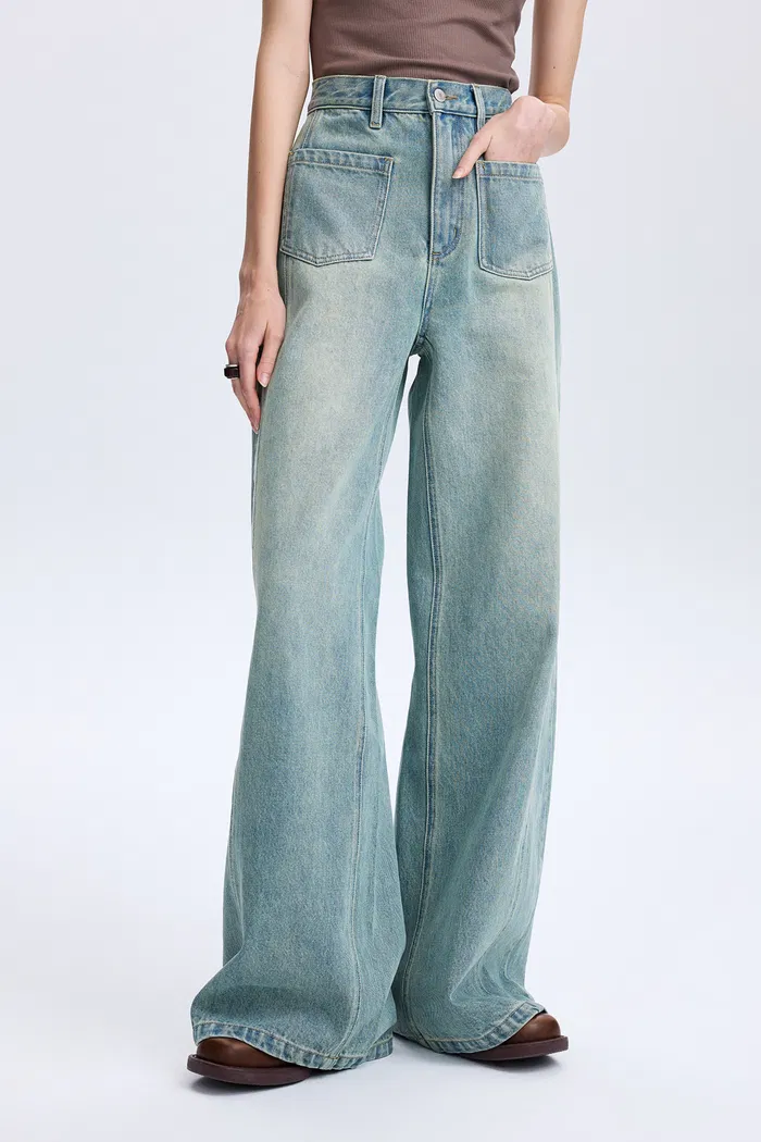 1473-cheer-patch-pocket-wide-leg-jeans-in-washed-cotton-denim-1.webp