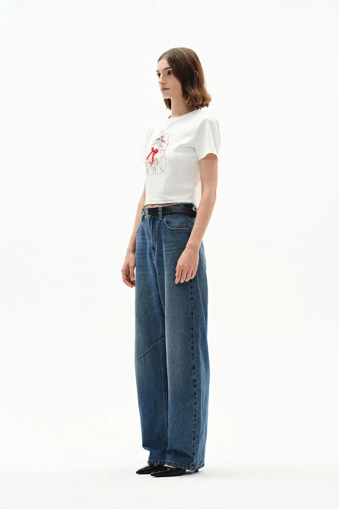 1497-luna-barrel-leg-jeans-in-cotton-denim-1.webp