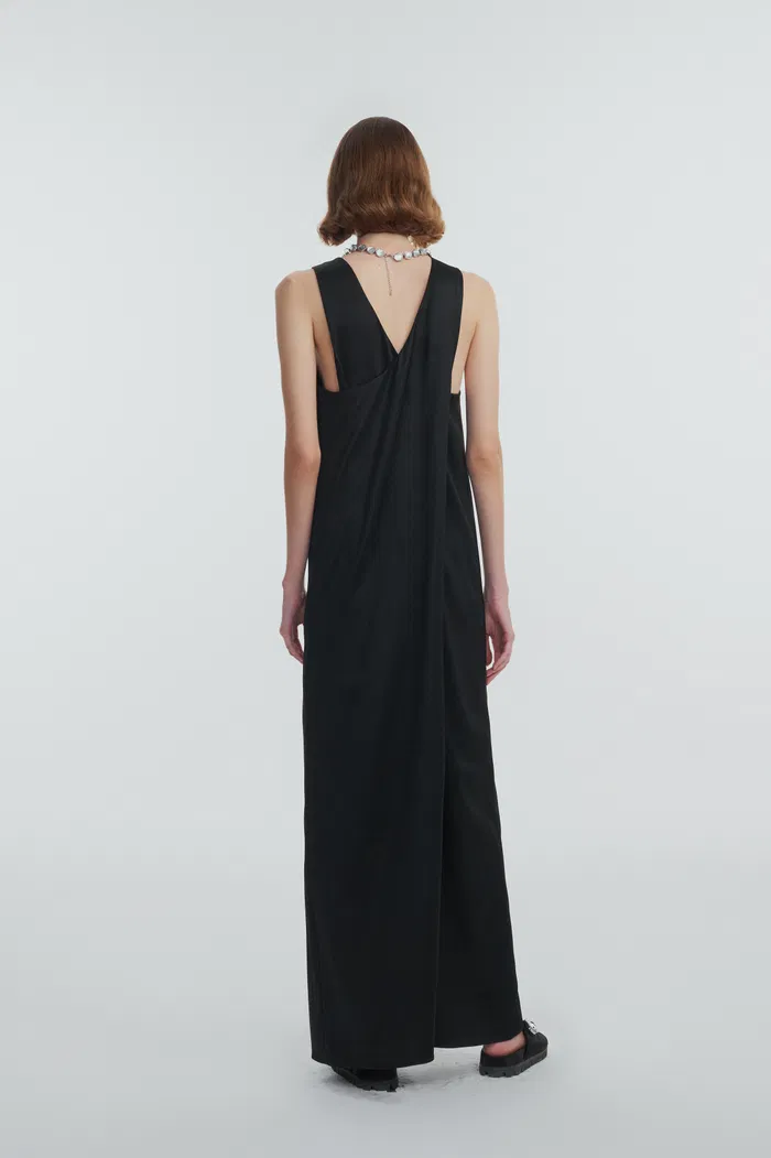 1507-layla-sleeveless-dress-1.webp