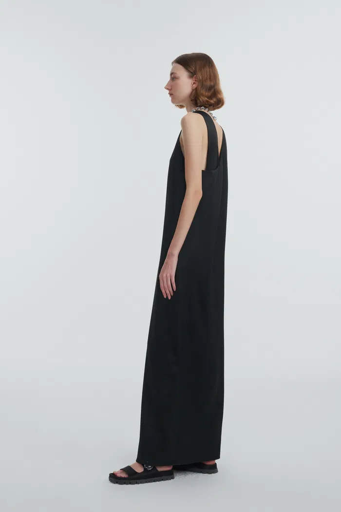 1507-layla-sleeveless-dress-1.webp