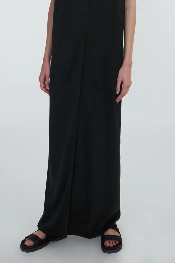 1507-layla-sleeveless-dress-1.webp
