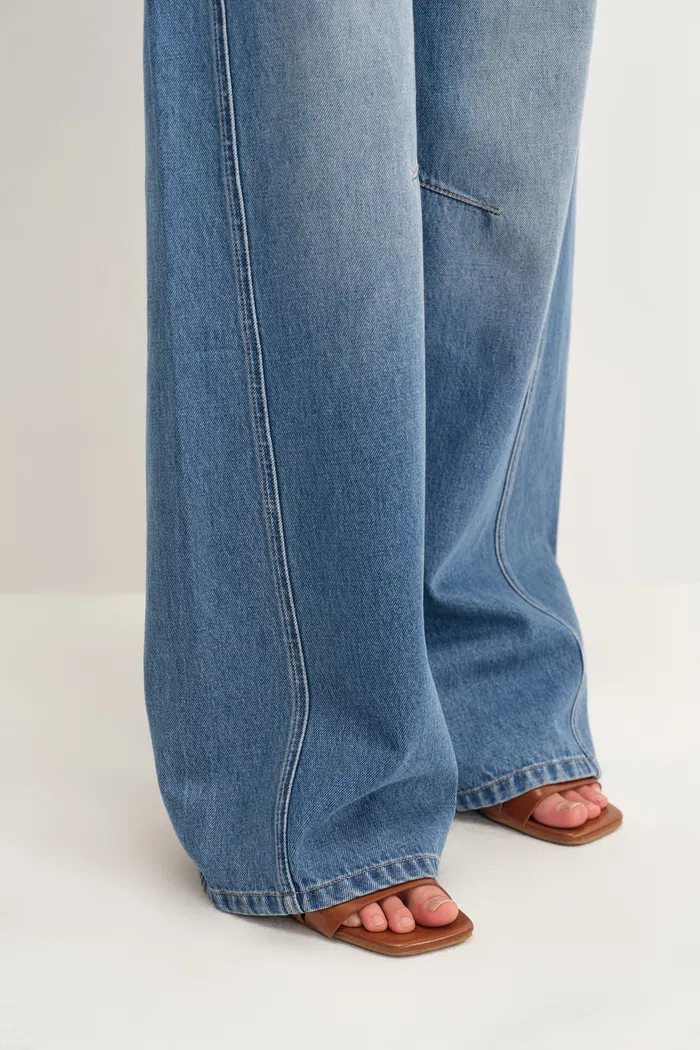 1537-rex-wide-leg-jeans-in-cotton-denim-1.webp