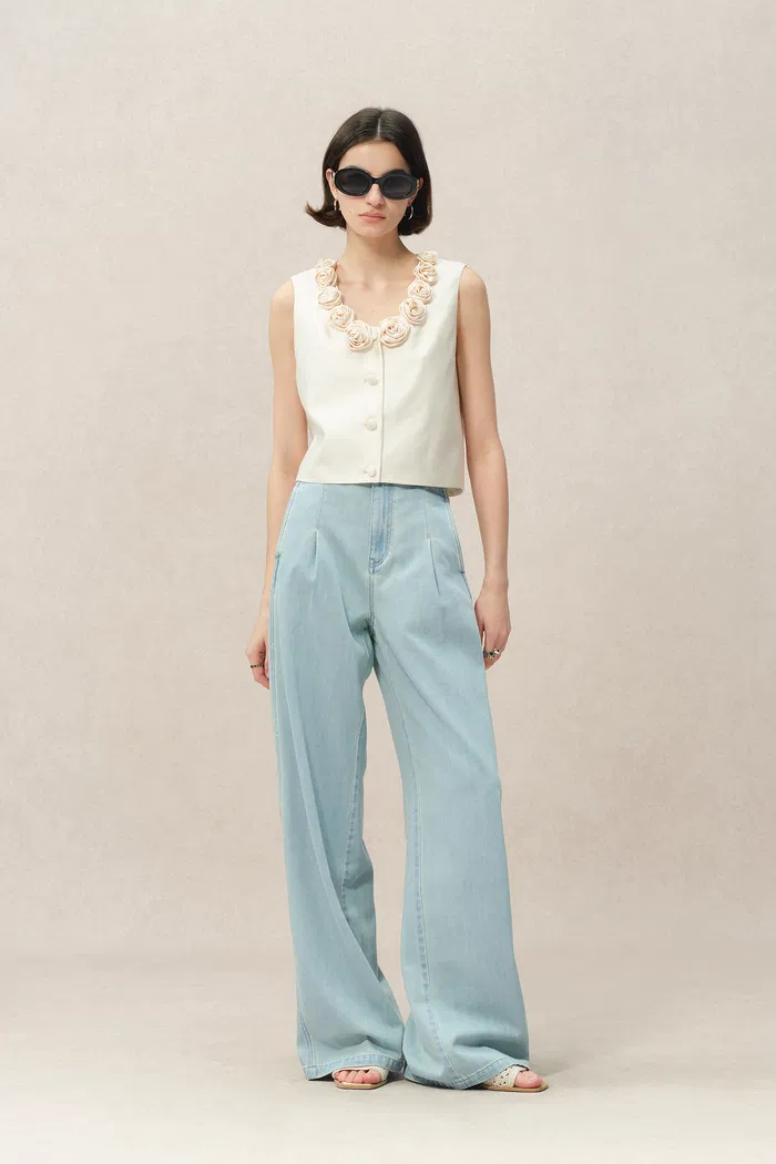 Cindy Lightweight Wide Leg Jeans in Vintage Washed Denim