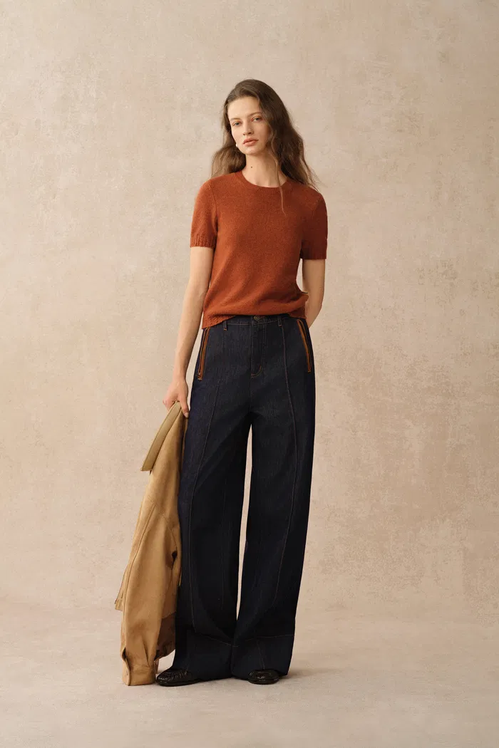 1639-miya-crew-neck-short-sleeve-top-in-merino-wool-knit-1.webp