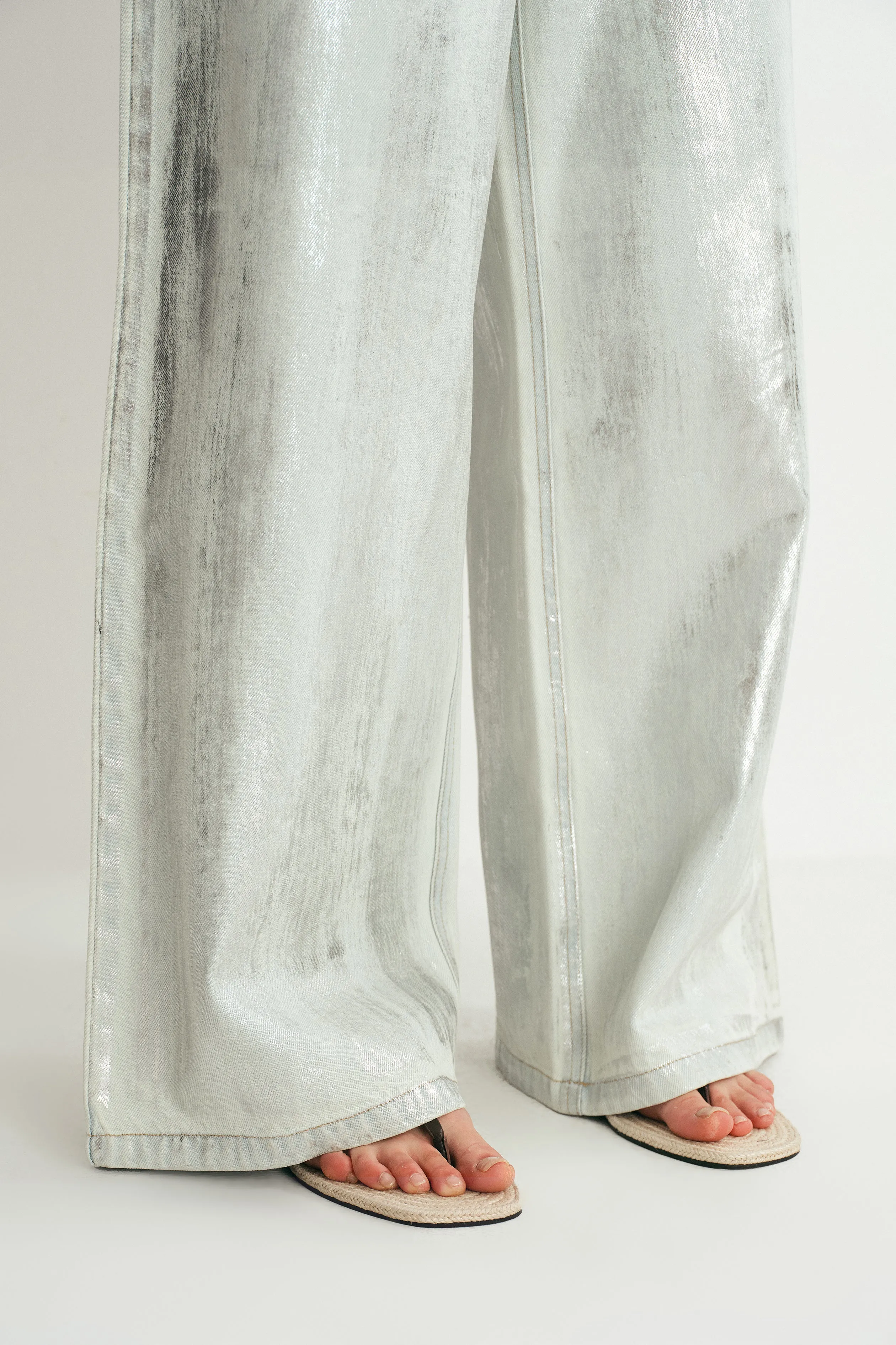 171-galaxy-shimmer-coated-wide-leg-jeans-in-summer-denim-1.webp